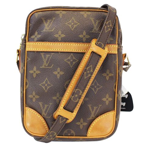 mens crossbody bag louis vuitton|louis vuitton cross body bag men.